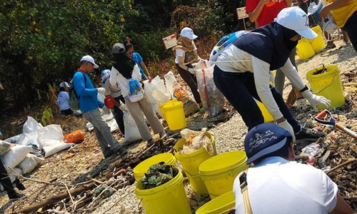 river clean-up action